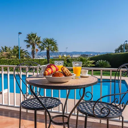 Provencale Avec Piscine Et Vue ! Mandelieu